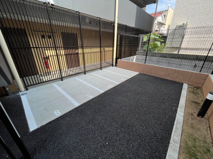 バイク置き場 SPATIE OKURAYAMA