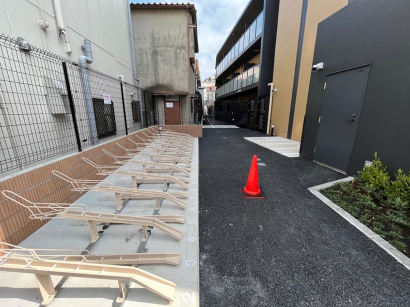 駐輪場 SPATIE OKURAYAMA
