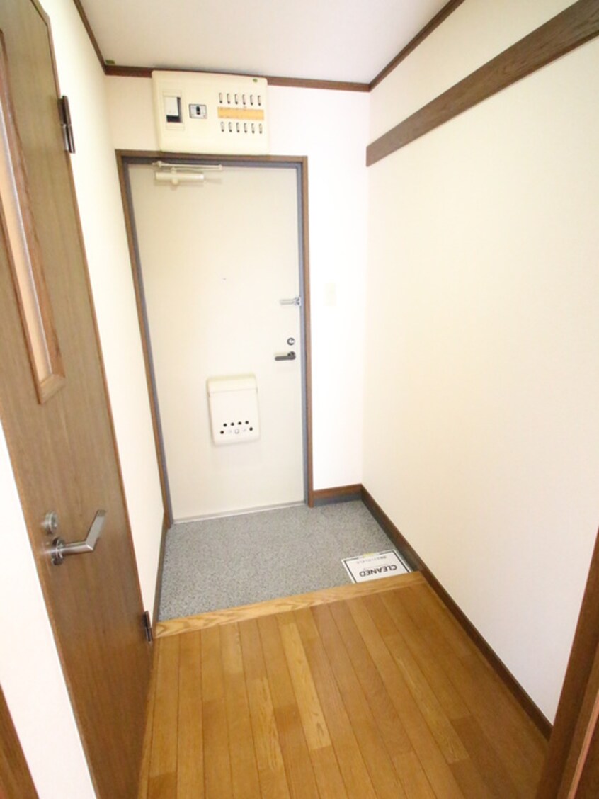 玄関 田中屋ビル