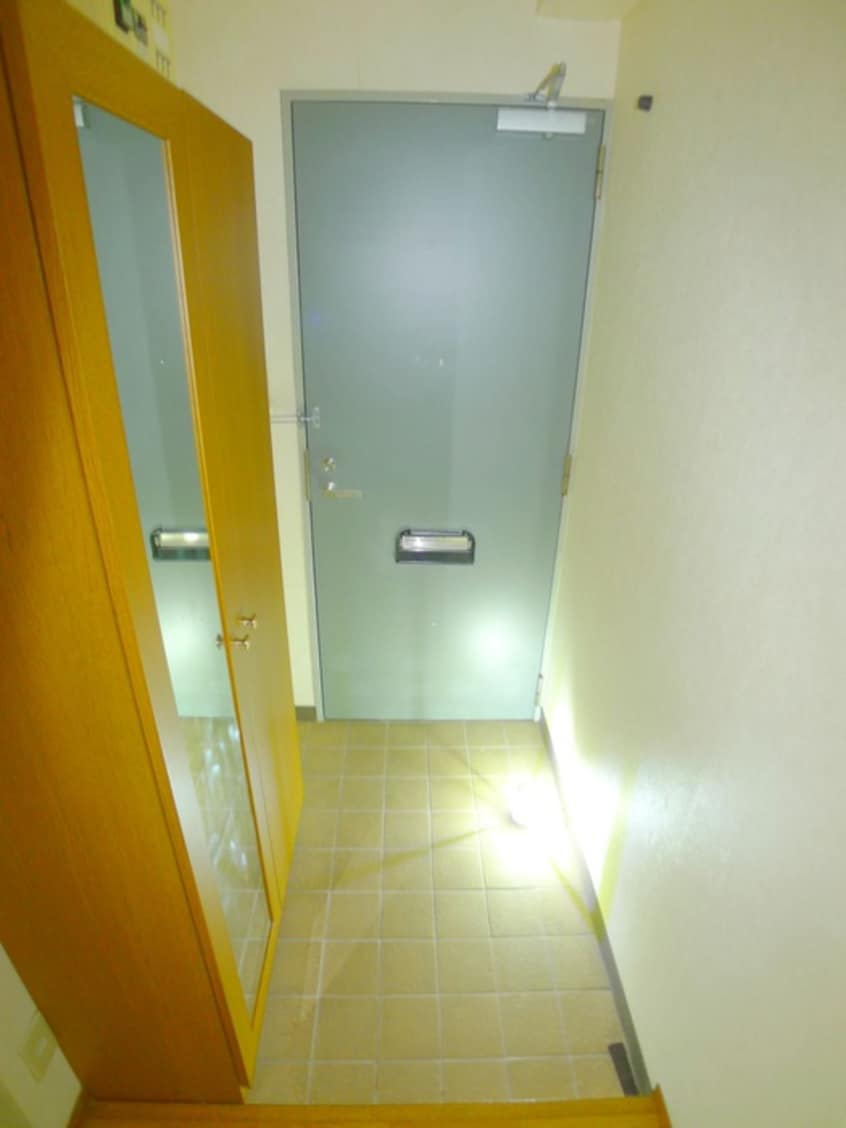 玄関 スズ木ビル