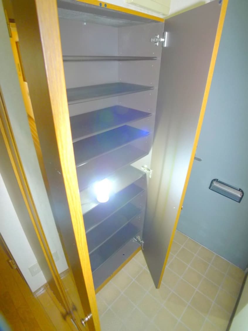 靴箱 スズ木ビル