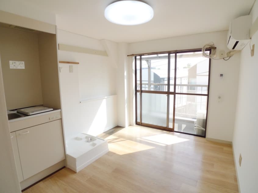 居室 サンヒルズ