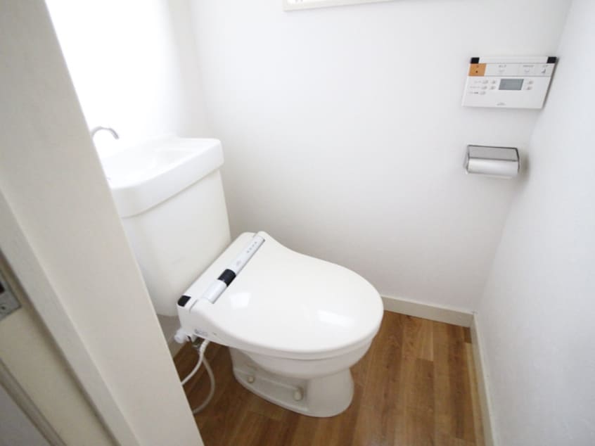 トイレ 三澤ビル