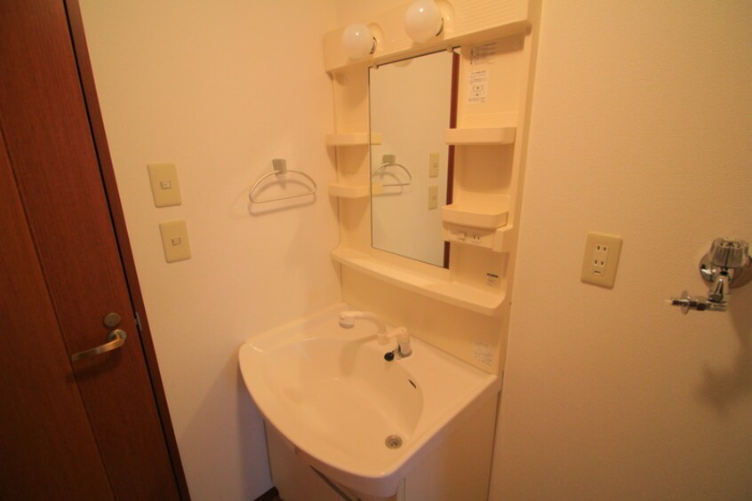 洗面 クレスト桜川Ｂ