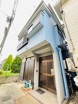 仲里貸家