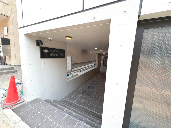 エントランス部分 COCOFLAT赤堤