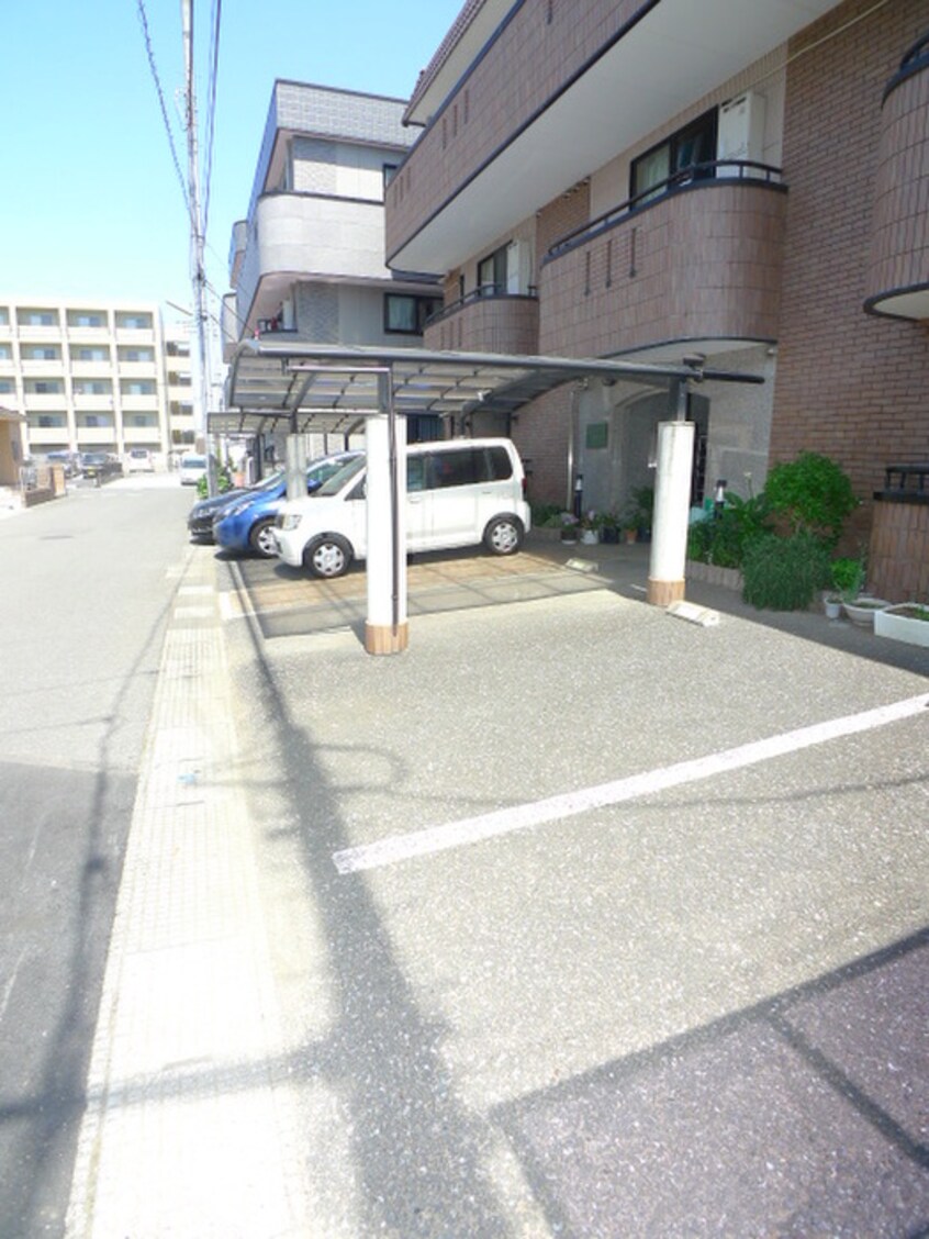 駐車場 ＷＥＳＴ若葉