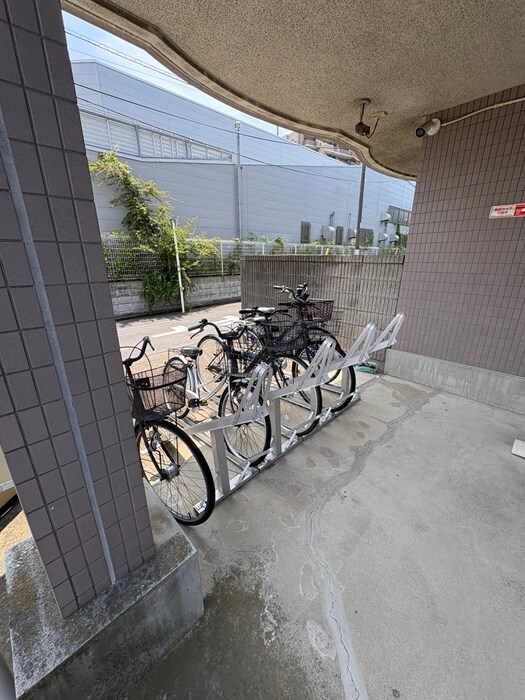 駐輪場 REI　Court
