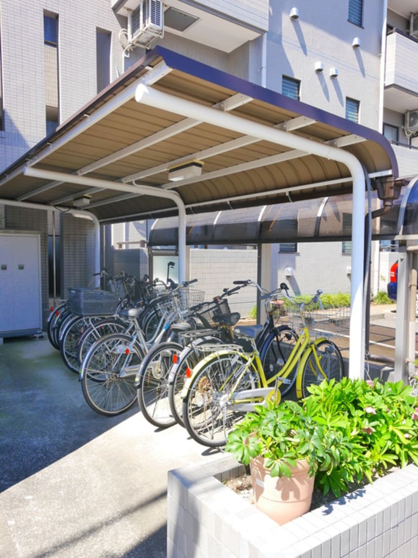 駐輪場 ＦＬＯＲＡＩＳＯＮ