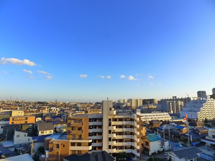 室内からの展望 ヴェレーナ幕張（８０２）