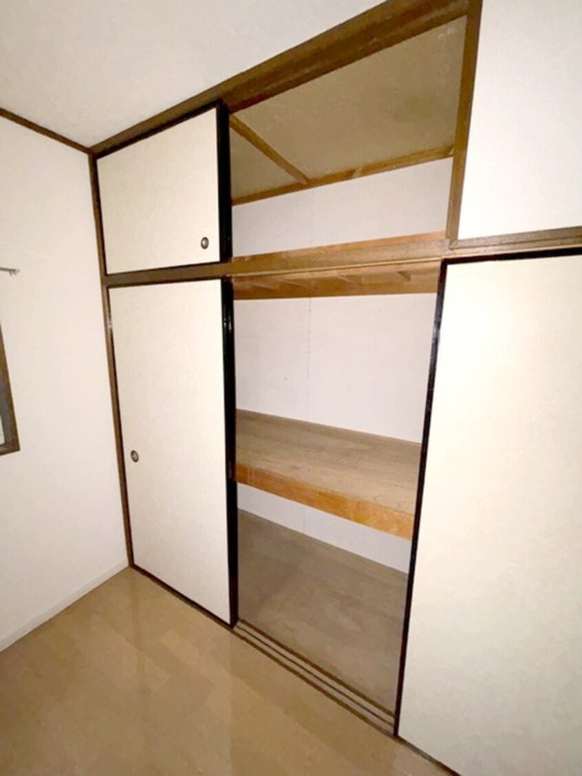 収納 メゾンハイブリッジ