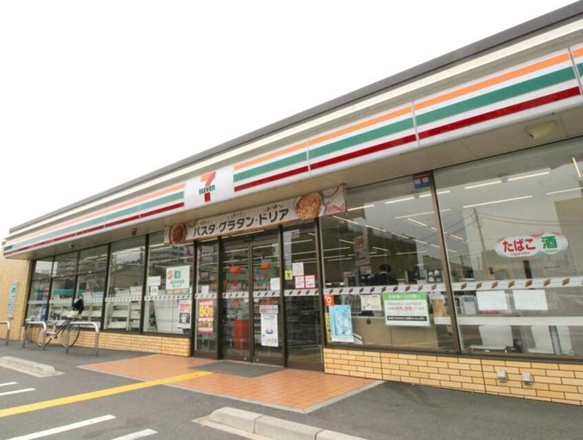 セブンイレブン桶川殿山店(コンビニ)まで380m フルハウス細田