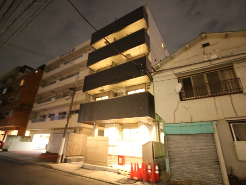 外観写真 ＬＡＲＧＯ　ＣＯＵＲＴ　Ⅲ