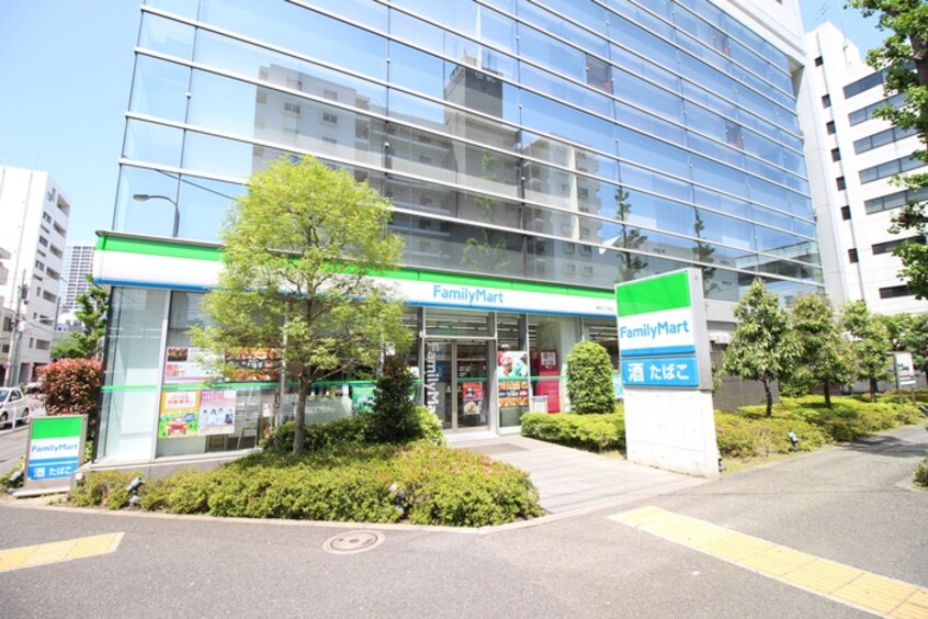 ファミリーマート海岸３丁目店(コンビニ)まで60m GENOVIA　田町　skygarden(302)