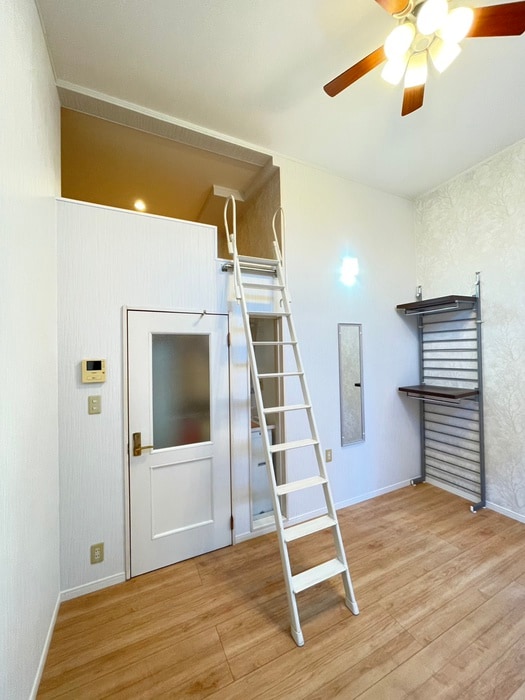 居室 ロッシェル共和１号棟