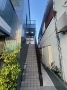 エントランス部分 オ－ク三鷹