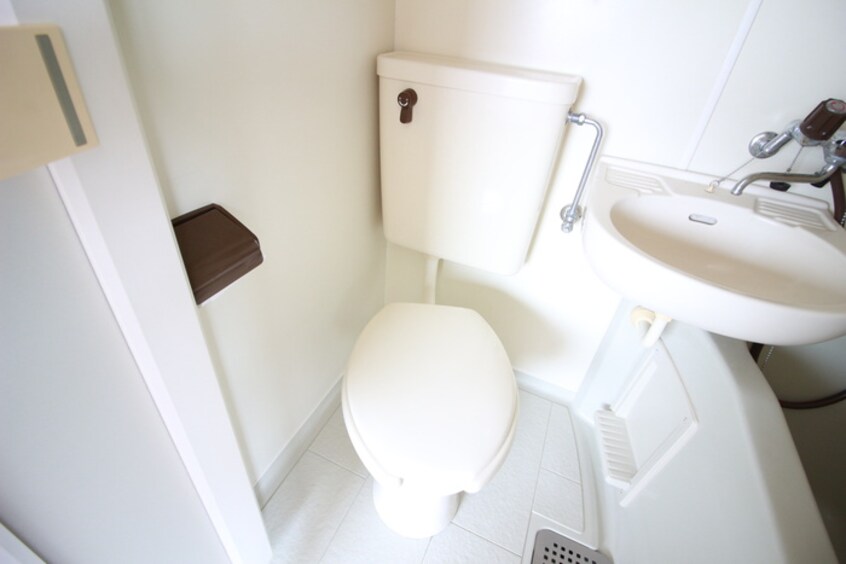 トイレ オ－ク三鷹