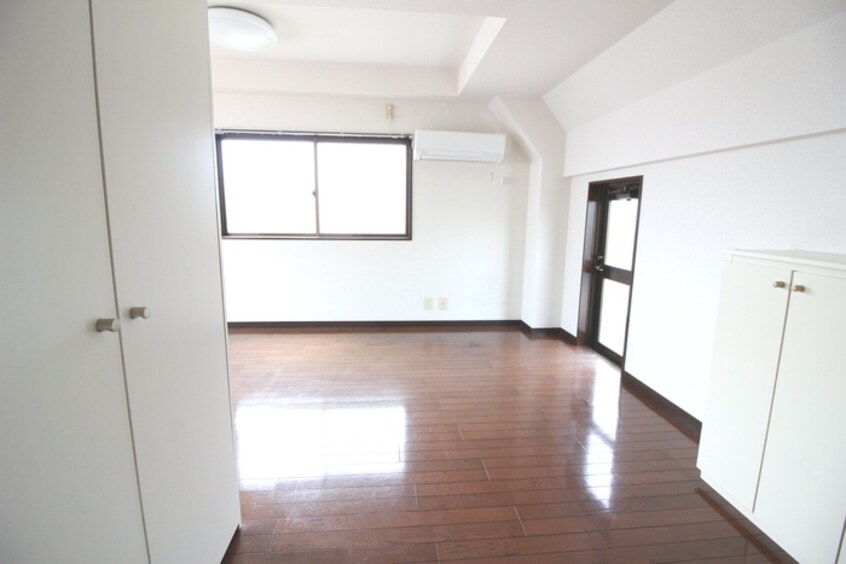 居室 オ－ク三鷹