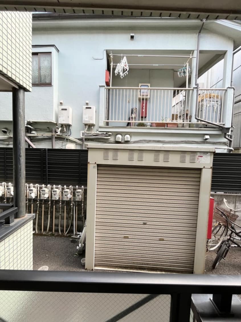 室内からの展望 エルドゥレ－ヴ