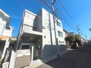 エスポアール明大前の外観