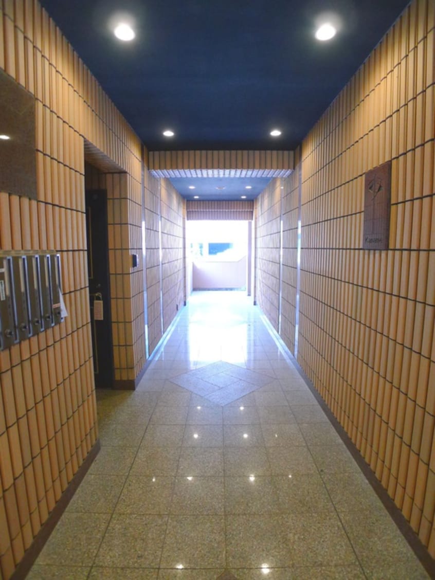 エントランス部分 ロッヂ・デ・モンタン津田沼