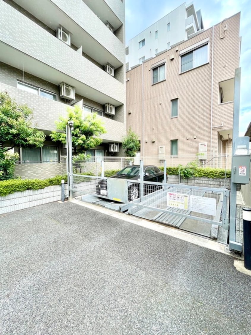 駐車場 八千代レジデンス