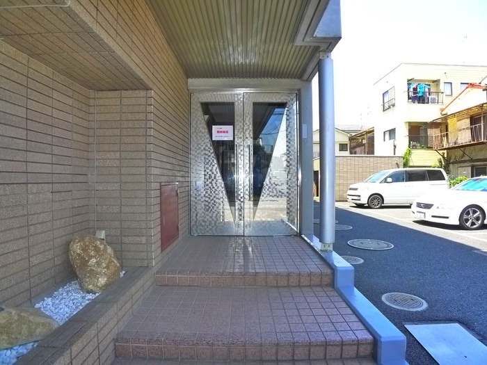 エントランス部分 ロイヤルティアラ