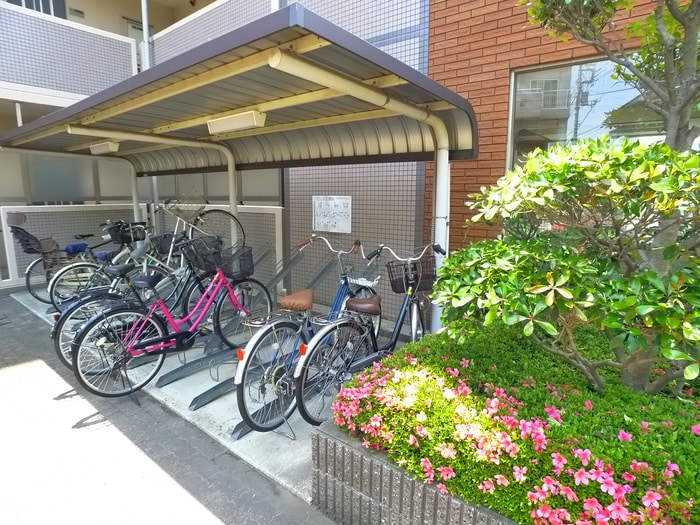 駐輪場 フォルティーヌ皿沼