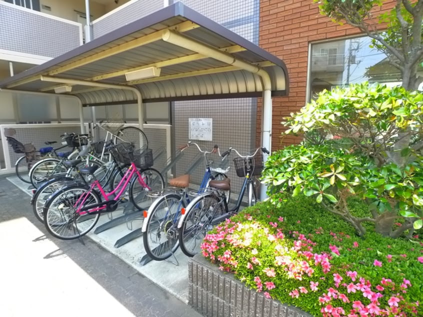 駐輪場 フォルティーヌ皿沼