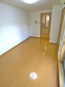 居室 ビルクリバラ