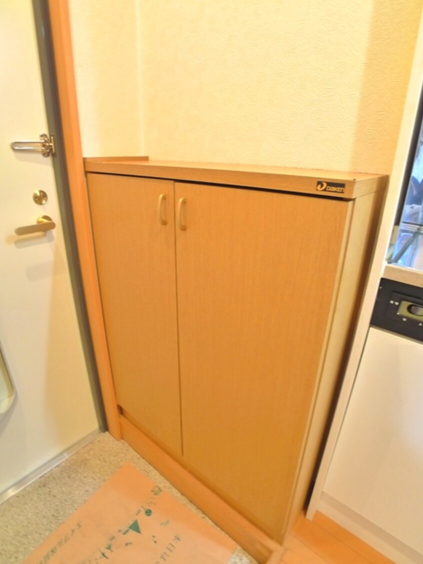 靴箱 ビルクリバラ