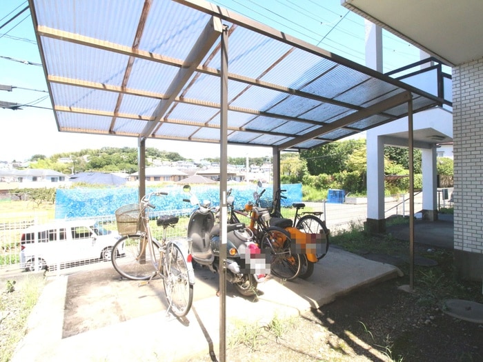 駐輪場 ホワイトハウス荏子田