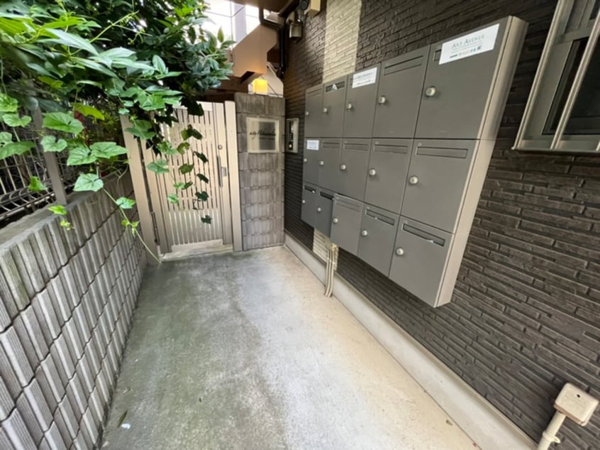 エントランス部分 アクティ氷川台