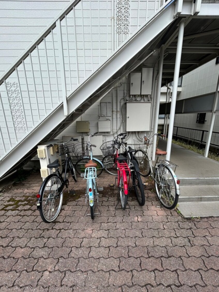 駐輪場 パレーシャル武蔵野