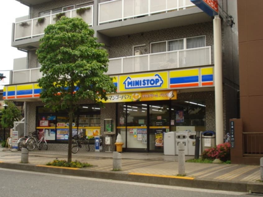 ミニストップ(コンビニ)まで240m パレーシャル武蔵野