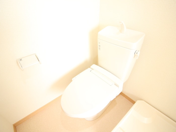 トイレ メゾンソレイユ