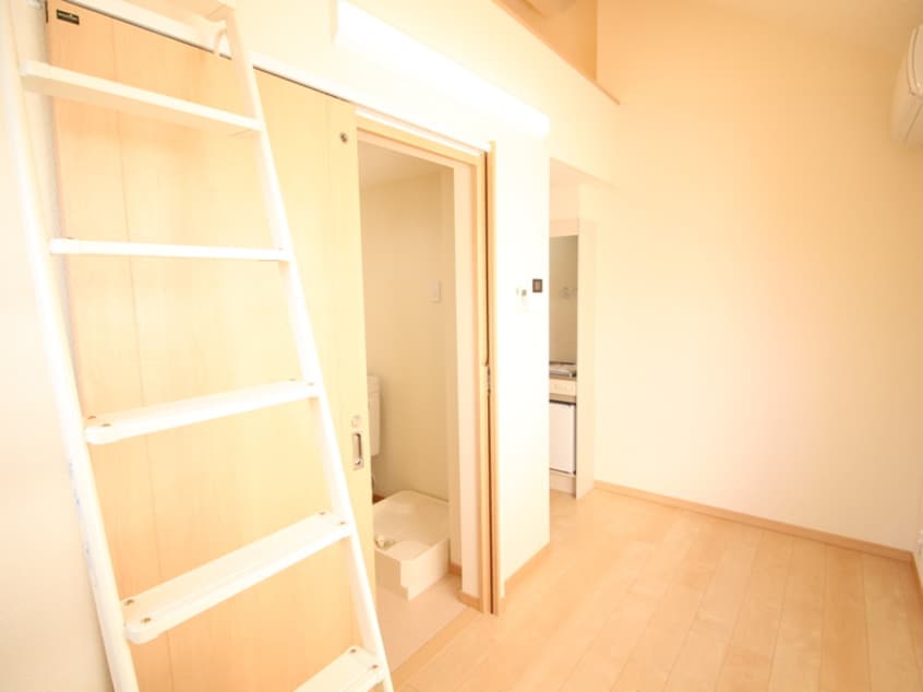 居室 メゾンソレイユ