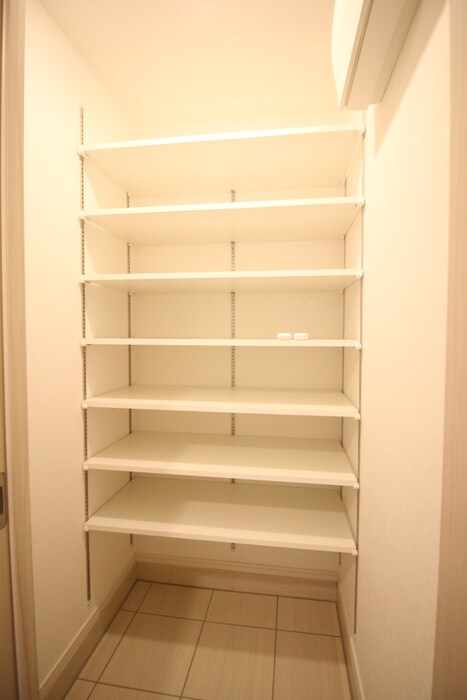 靴箱 プレール・ドゥーク新宿WEST