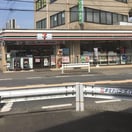 セブンイレブン立川武蔵砂川駅前店(コンビニ)まで550m ファミネス上台