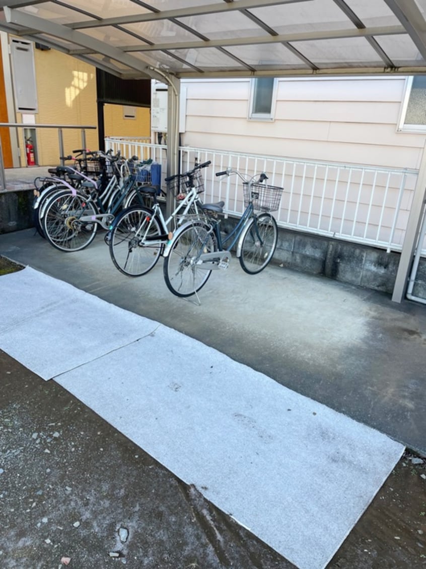 駐輪場 ラ・ヴィーニュⅡ