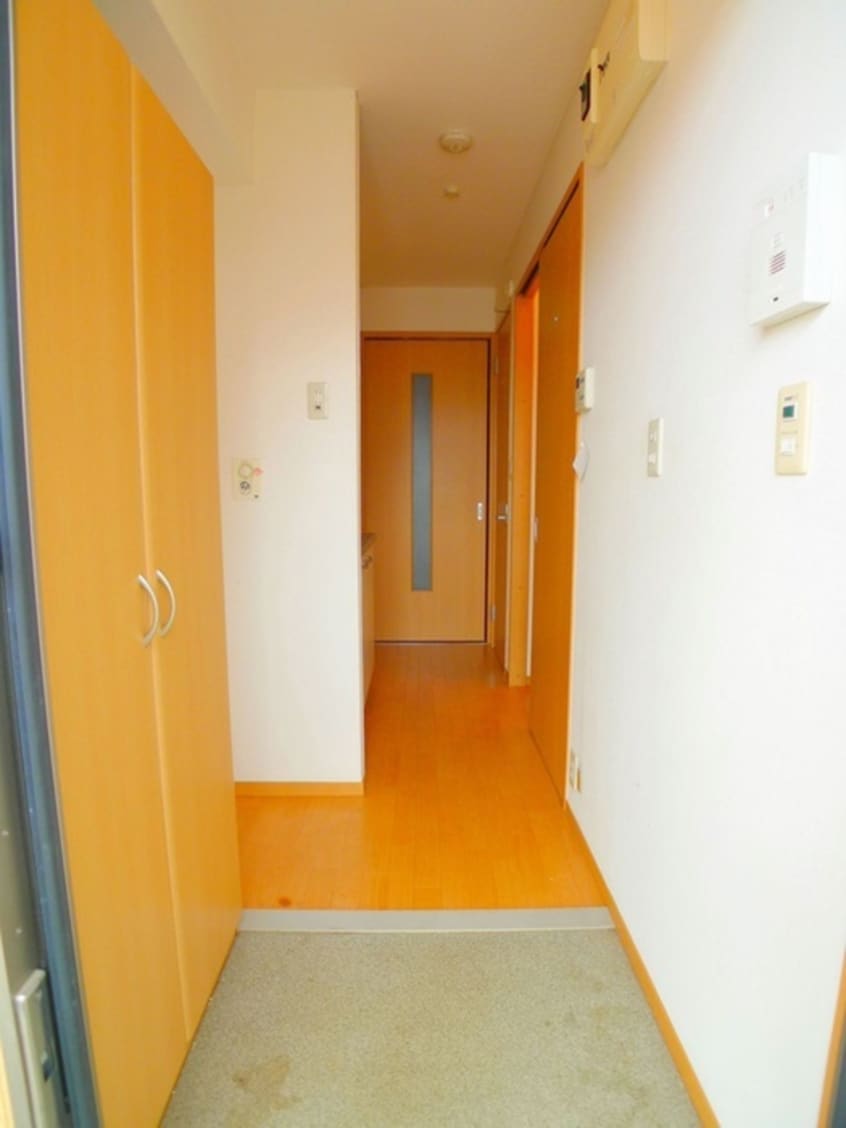 玄関 ラ・ヴィーニュⅡ