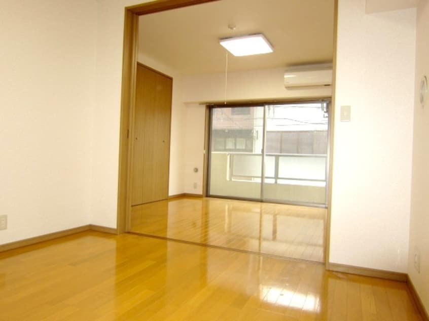 居室 市両マンション