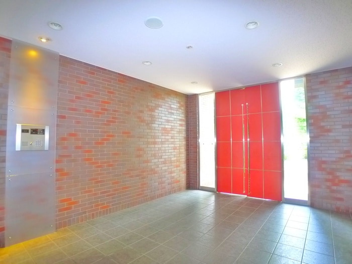 エントランス部分 ﾊﾟﾃﾗｽｸｴｱ金町(1001)