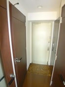 玄関 ﾊﾟﾃﾗｽｸｴｱ金町(1001)