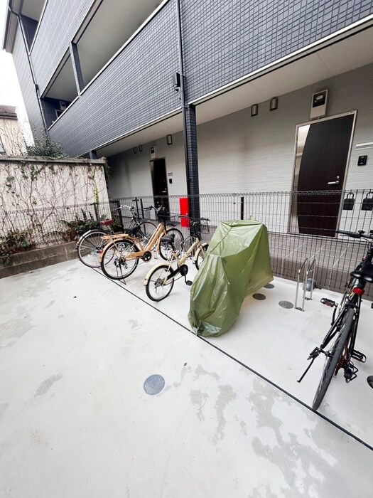 駐輪場 ＡＸＩＡ堀崎