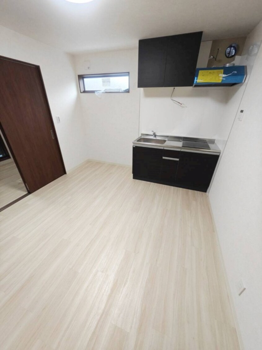 居室 ＡＸＩＡ堀崎