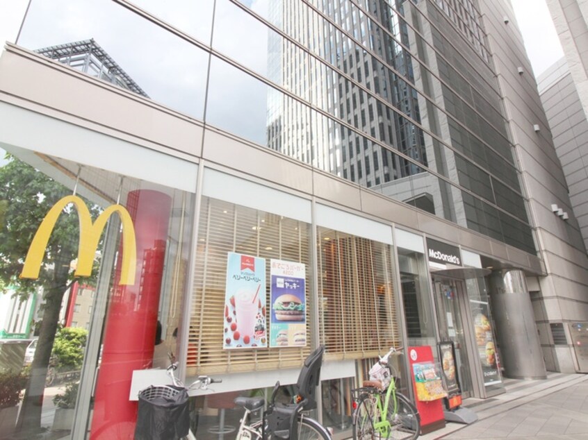 マクドナルド　中野坂上店(ファストフード)まで382m エクセデ－ル坂上