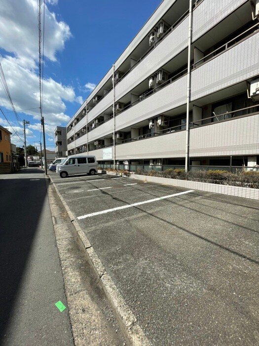 駐車場 コバヤシマンション