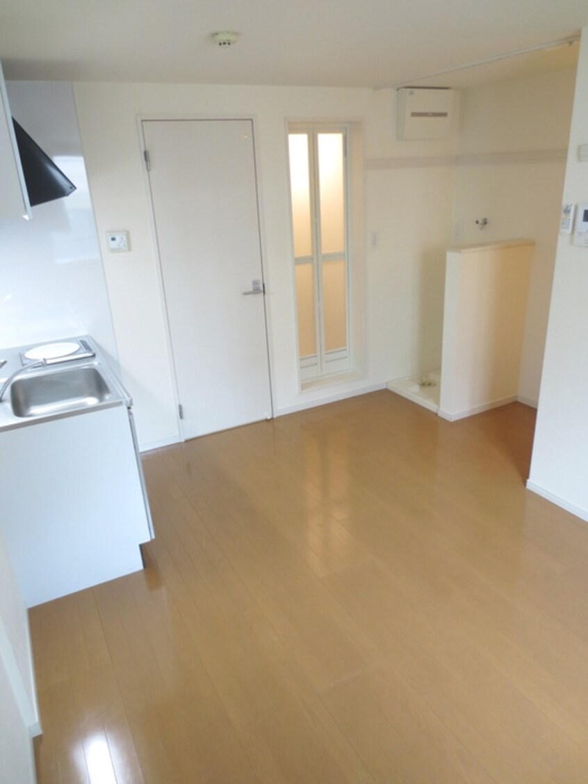 居室 ロ－レル本郷