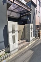 エントランス部分 ロ－レル本郷